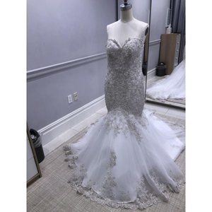 Danielle Caprese Wedding Dress (Unworn&Unaltered)